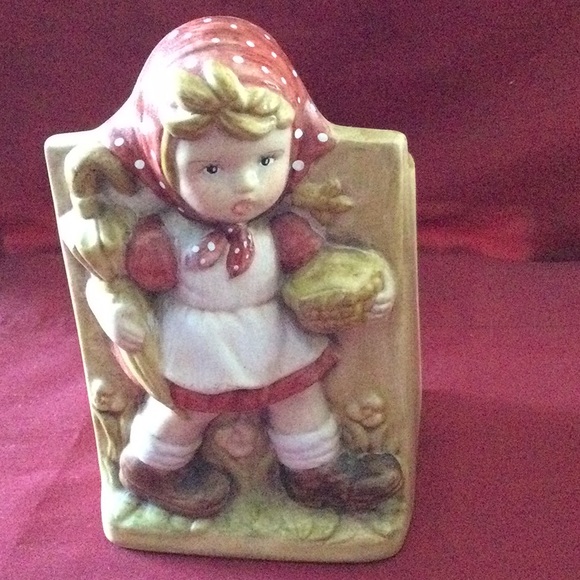 Faux Hummel-Style Planters - Picture 2 of 6